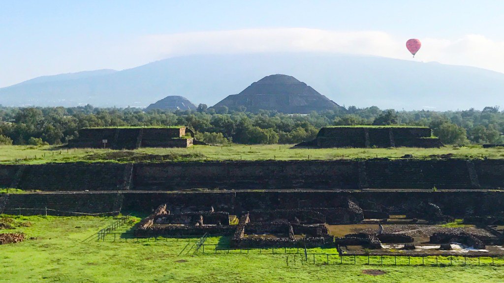 thinkingiswrite's tweet image. Teotihuacan, or What We Don’t Know [Yet] writingisthinking.org/2017/08/02/teo…