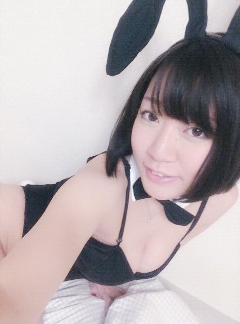 bed_in1919's tweet photo. 学校やオフィスだけに留まらず全国民レベルでセクハラする為に芸NO界に舞い降りた、時代錯誤な“おセックスシンボル”ちゃんまいダヨ♡

昨日は#おっぱいの日 そして今日は #パンツの日 #バニーの日 …あれ、それって全部ちゃんまいの日じゃね？

ちゅ〜訳で私の全てプレゼント♡（まい） https://t.co/C3hEi9dbwP