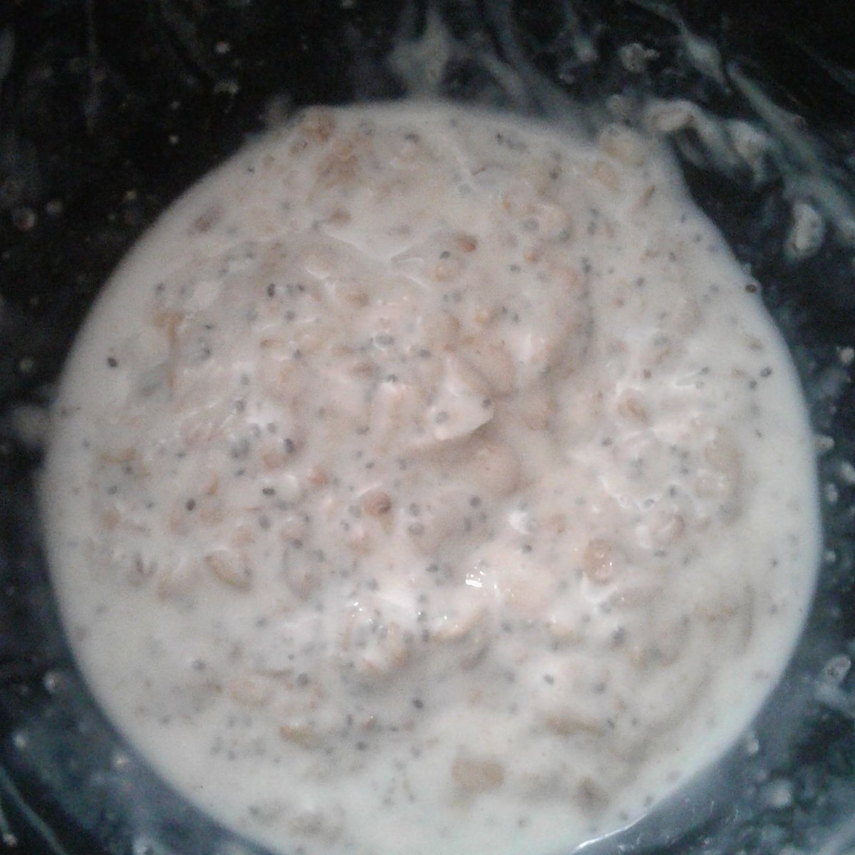 DjThulz_deep's tweet photo. Muesli with crushed almonds,coconut milk, plain yoghurt and chia seeds #ichooseme #iamadj #fitness #healthyliving #legdayworkout #lovecardio https://t.co/yqQiIEIOpv