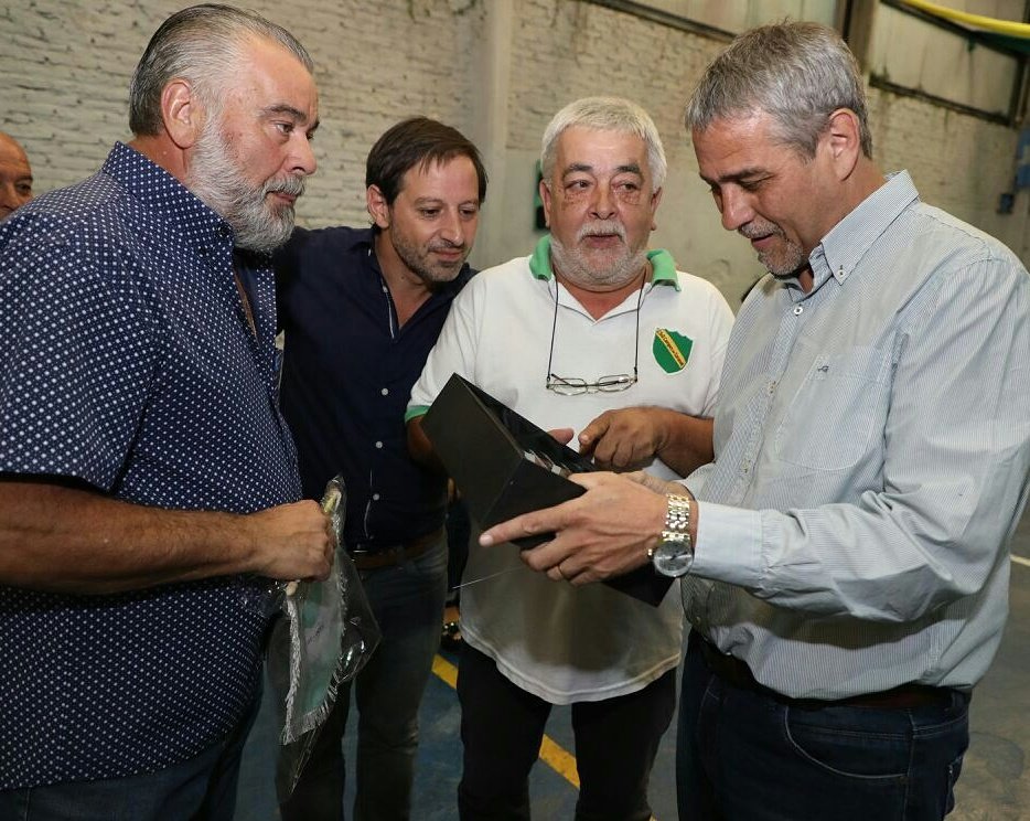 Club_Campos's tweet photo. HOY NOS VISITA FERRARESI

El intendente de Avellaneda estará a las 18.30 en el club para conocer las nuevas obras. ¡Los esperamos! https://t.co/4fwZ4HacSo