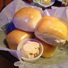 dj6_era's tweet photo. Rt for yeast rolls from Texas Roadhouse Like for Olive Garden breadsticks https://t.co/hQ9LwWOBpi