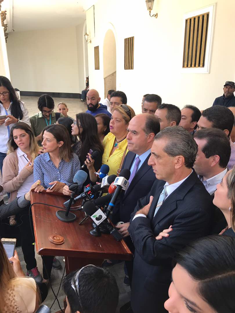 Pdte.AN <a href="/JulioBorges/">Julio Borges</a>: Se quiere entregar el poder total en Venezuela a quienes, confirma Smartmatic, son producto de un fraude.