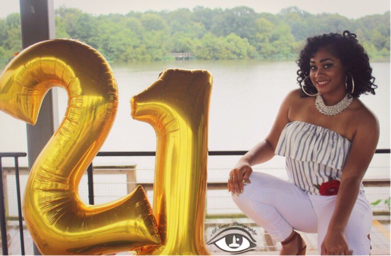 CallmeKuita_'s tweet photo. Happy 21st Bday to me 😍😘🎊🎉Photo Creds 👉🏽📸
#AllSeeingShots
Insta: juwiththecam
Twitter: juwiththacam https://t.co/MY94PGyjiO