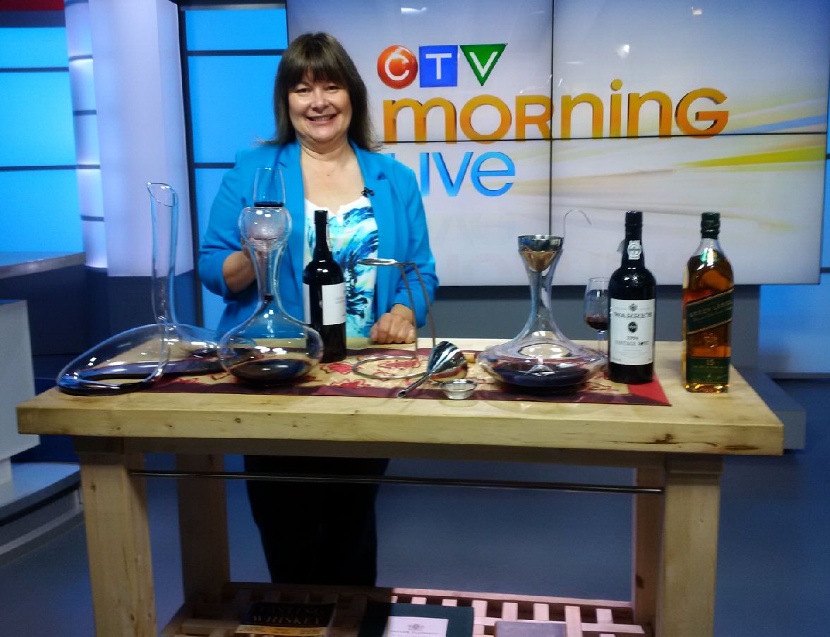 #Wine/ #Whisky enthusiasts! 
Have a funnel w/screen for decanting Vintage #Port.
Also works to remove unwanted residue.
2Day: @CTVReginaLive