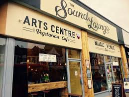 Even more wonderful things from @soundloungesw17- 8 young refugees about to take AQA certificates in sound engineering and barista skills