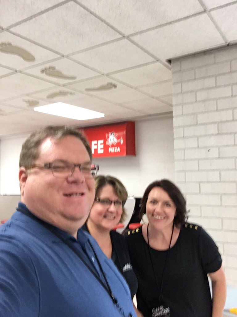 CarlTheStubbs's tweet photo. Me with some REAL game changers. #ASDgameChanger https://t.co/EmYs0hIRkh