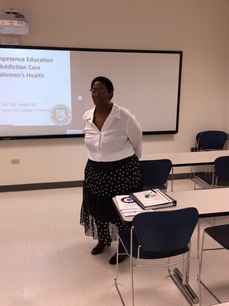wrenethajulion's tweet photo. Congrats to #DrRamonaHunter on final DNP prez. Cultural comp in #AddictionsCare at Women's Tx Center. Only place in IL takes moms & babies https://t.co/dWYSVsh45b