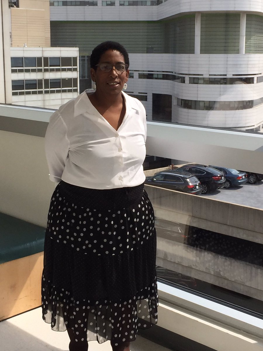 wrenethajulion's tweet photo. Congrats to #DrRamonaHunter on final DNP prez. Cultural comp in #AddictionsCare at Women's Tx Center. Only place in IL takes moms & babies https://t.co/dWYSVsh45b