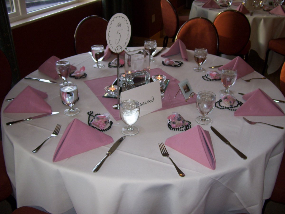 Stadium_SC's tweet photo. Still looking for a wedding venue. We have a beautiful rooftop ballroom. #WeddingWednesday #seattleweddings #Seattle #weddings https://t.co/voaaeN8zR5