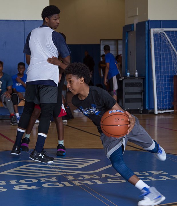 RISEtoWIN's tweet photo. Last week’s Building Bridges Through Basketball Chicago: https://t.co/g7LhAwZozc #RISEtoWIN #TeamJrNBA #ULBoysGirlsClub Photos by @memofilms https://t.co/aD3gzj1oUm