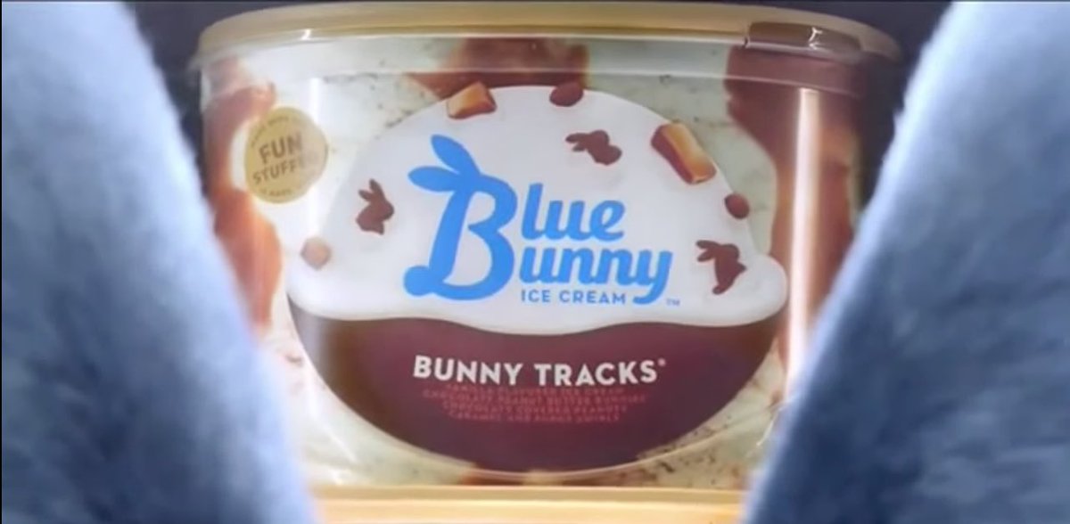 LyonVisuals's tweet image. Always fun to catch a @blue_bunny ad with our #illustrations on pack. Such a fun project! 
(Designs provided by client)