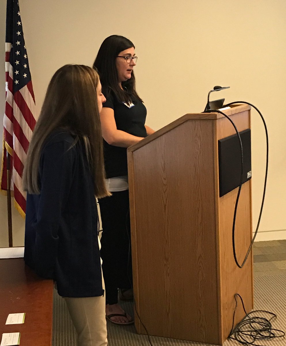 PeterNelsonHL's tweet photo. Jillian demonstrating @Informz Smart Stacking technology for dynamic rendering. Natively responsive! #informzroadshow #informznohtml https://t.co/HnEo9OS5KC