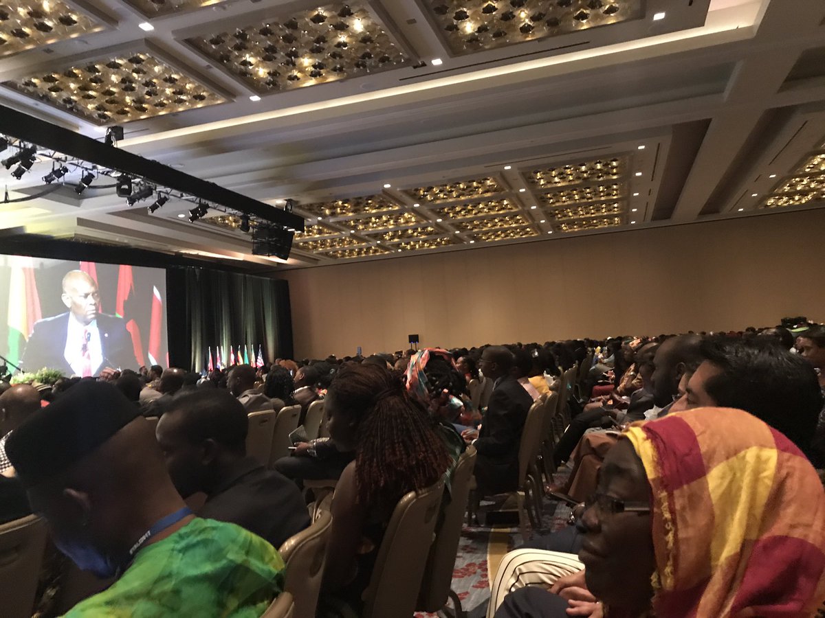 xolanee02's tweet photo. @TonyOElumelu in closing to #2017MWF: Africa needs you!
#YALI2017 @WashFellowship https://t.co/O80Fv119Vk