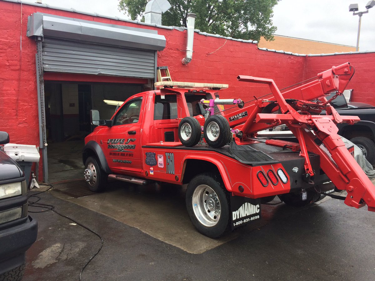 fivejsauto's tweet photo. Big Red sitting pretty on a cloudy day ππ¨π₯ #FiveJsAuto #FiveJsBuilt https://t.co/jg2ngR6R8W