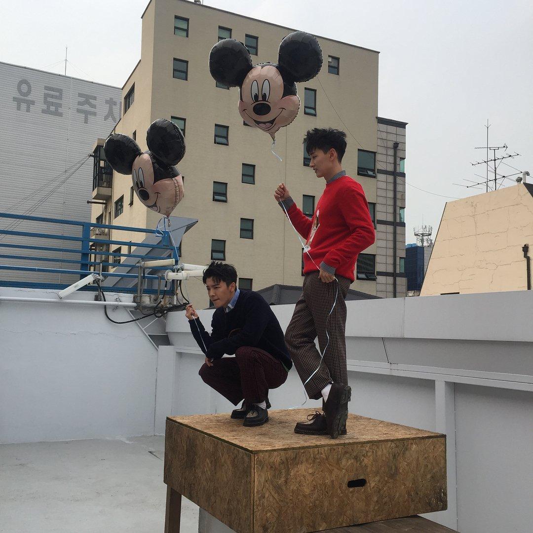 Eunhae_Love86's tweet photo. Awww Eunhae always happy together and both so Cuuuute 👬😍😍😄😁🎈🎈❤❤❤ https://t.co/1r39v3Ap6f