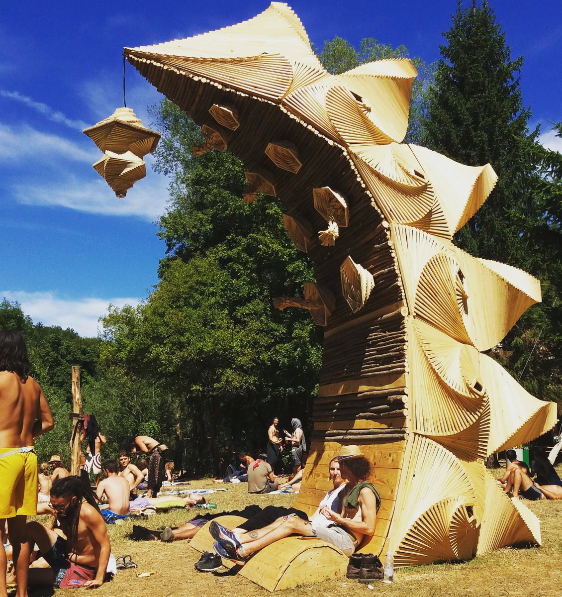 dimitragrArt's tweet photo. Kind of Paradise 🌞🌿 #modemfestival2017 #modem2017 #modem
#psychedelic #music #Croatia🌿 https://t.co/dier4XtQzS
