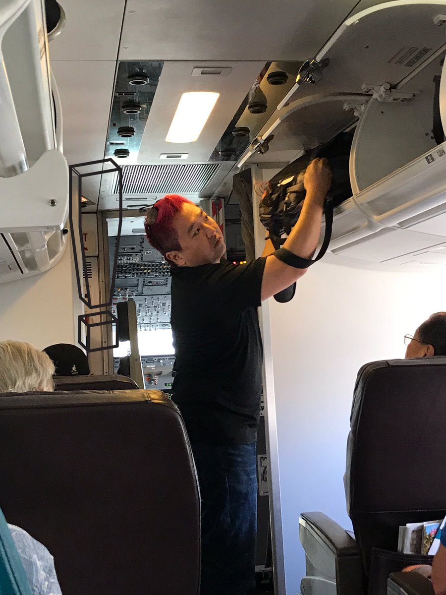 AdrianVanHooser's tweet photo. Maui bound with @harris_joe85! Excited to see our NEW store & team!! And where's our colleague @scotoishi in 1st Class! #MagentaStatus https://t.co/PVdM7ehcrr