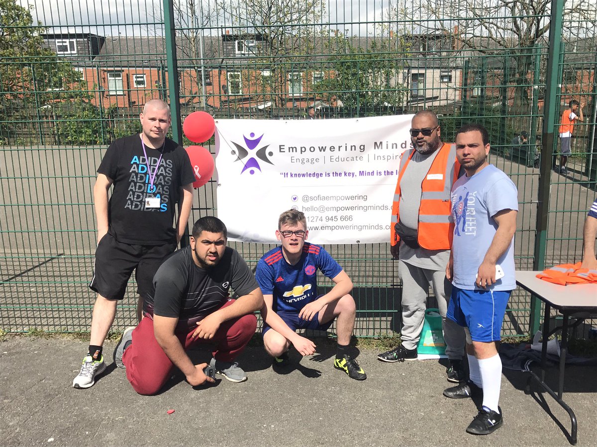 sheraz_shiri's tweet photo. Empowering Minds provides opportunities for young people to take part in community projects  get in touch with  Sheraz #rochdalehour https://t.co/T8pQz3s8H5