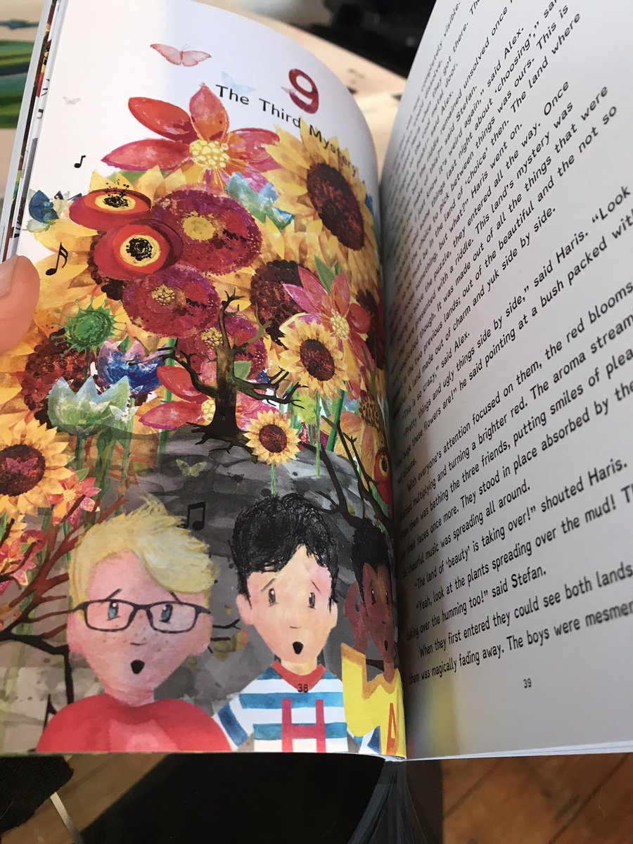 creativeflowb's tweet photo. Storybook back from the printers. Responsible for design and illustrations. #ChildrensBooks #easyread #creativeflorence #kidsbooks https://t.co/s6soATETyR