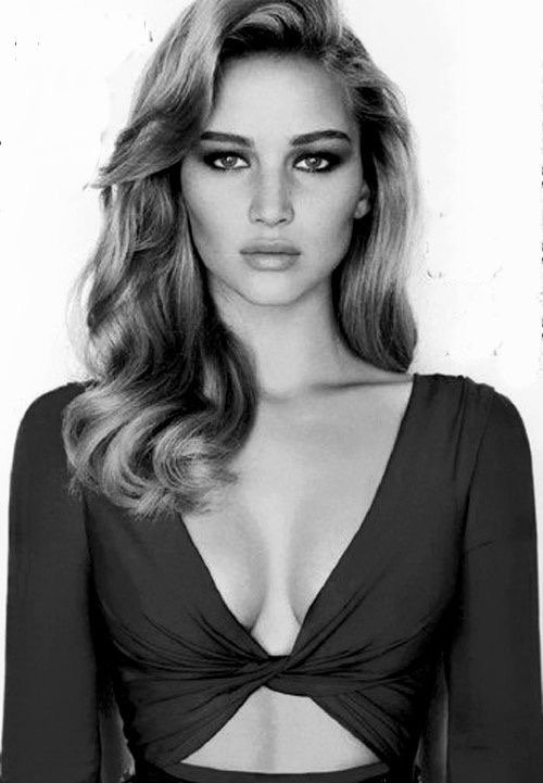 Happy birthday to the GORGE Jennifer Lawrence   