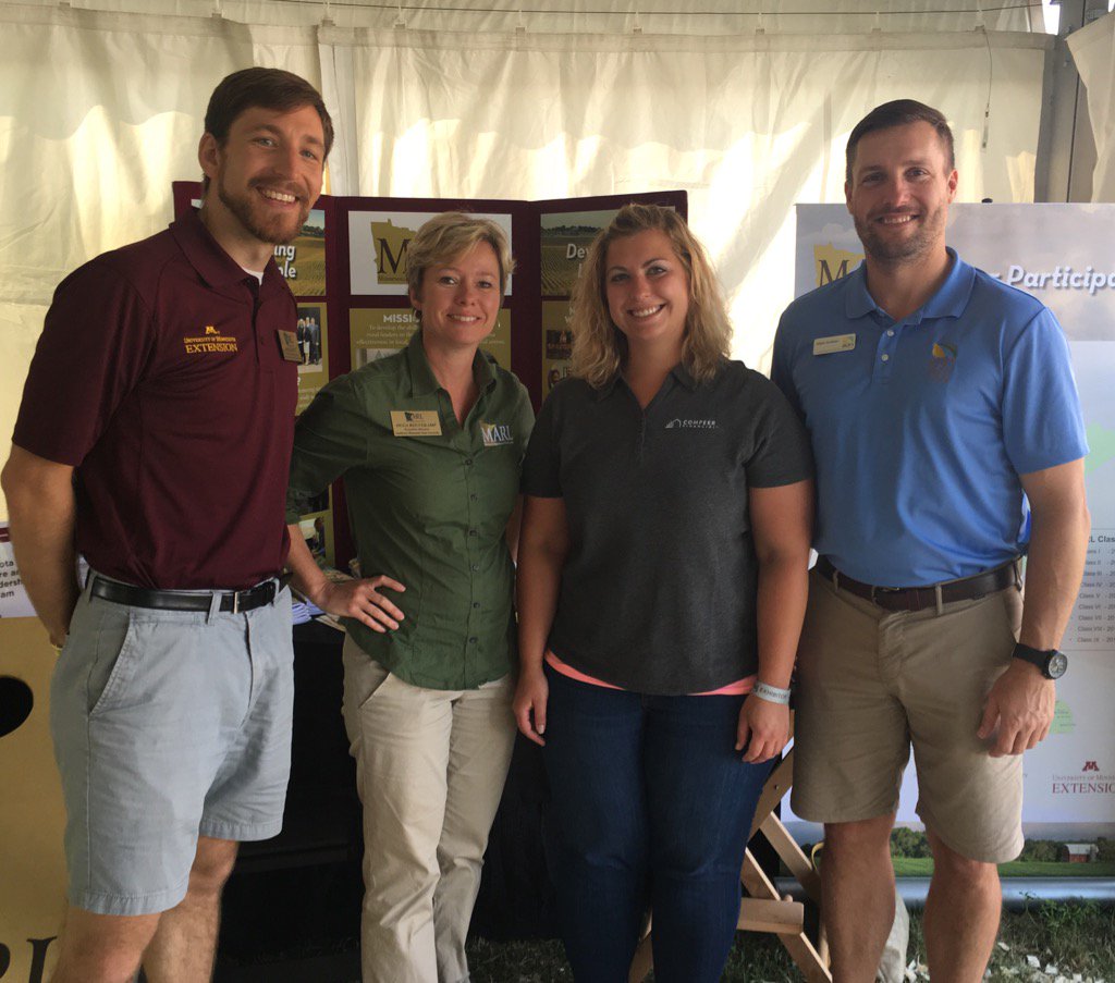 MARLprogram's tweet photo. #MARLClassIX members and staff gathering @MNFarmfest https://t.co/kBtMBHu5Uu
