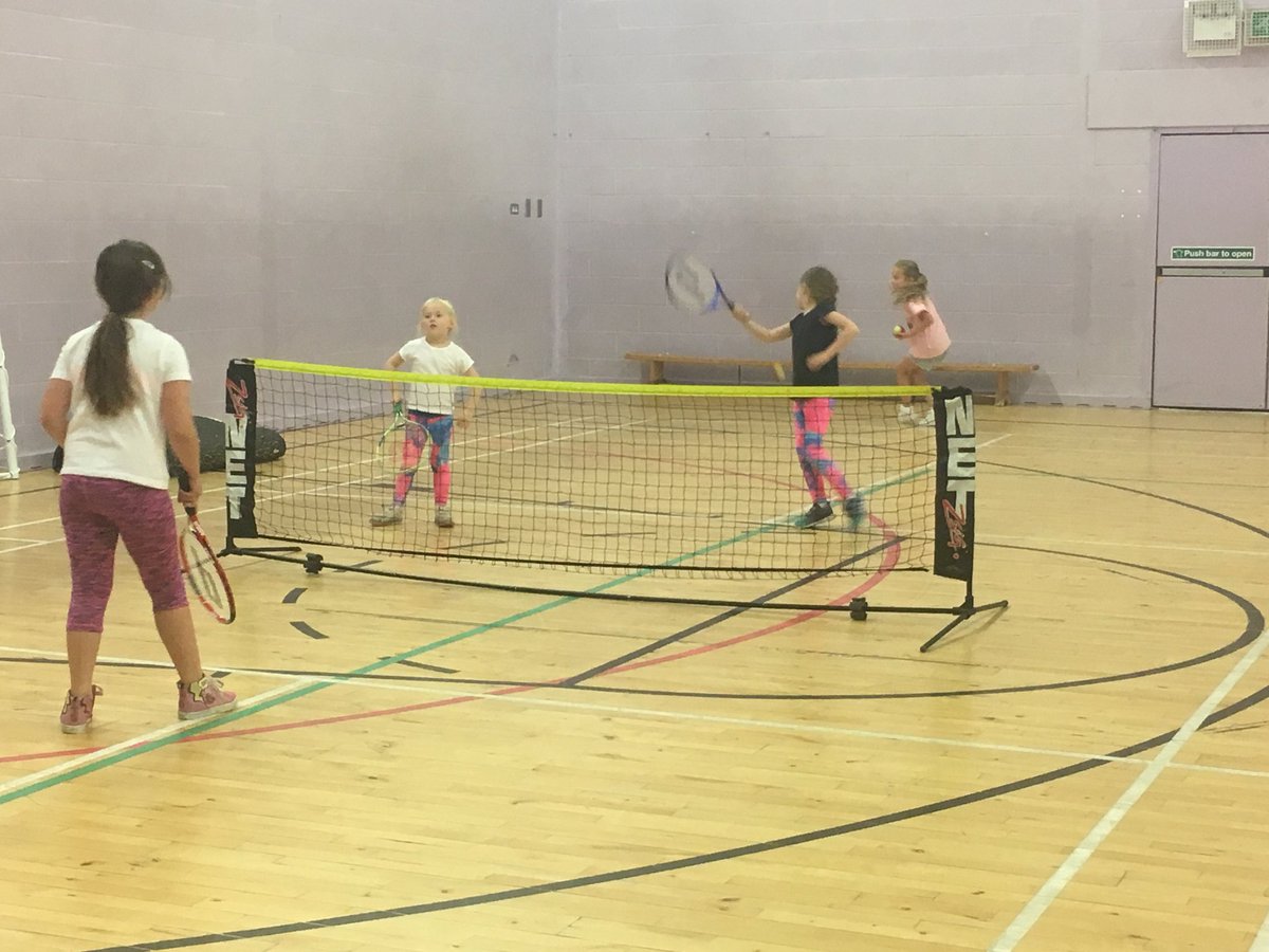 YMCAYourMove's tweet photo. Great to see some new faces making the most of the school holidays and coming along to our indoor tennis session today! #tennis https://t.co/zXyG90Vbr4