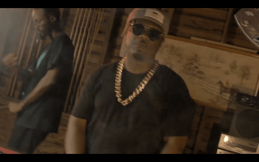 HeroesHQ_'s tweet photo. (Video) 3-D STRAW Ft. YODO – Hollup @3DSTRAW910 https://t.co/rMfUeqoqtA https://t.co/Dka1p1BgvR