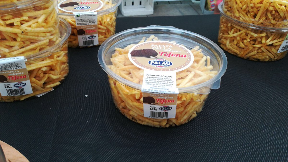patatespalau's tweet photo. Fins a darrera hora, passa pel Pati a #Valls i degusta els nous productes, palla amb tòfona i amb llimona i pebre! #firagost https://t.co/PJqRUzf6gn