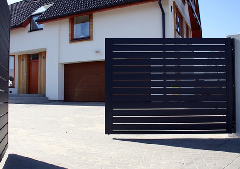 Gate_Kraft's tweet photo. If you want something unique to be the greeting for your property, then an #architectural #metal #gate is perfect. https://t.co/G12smcRvSn https://t.co/YARUKZBofJ