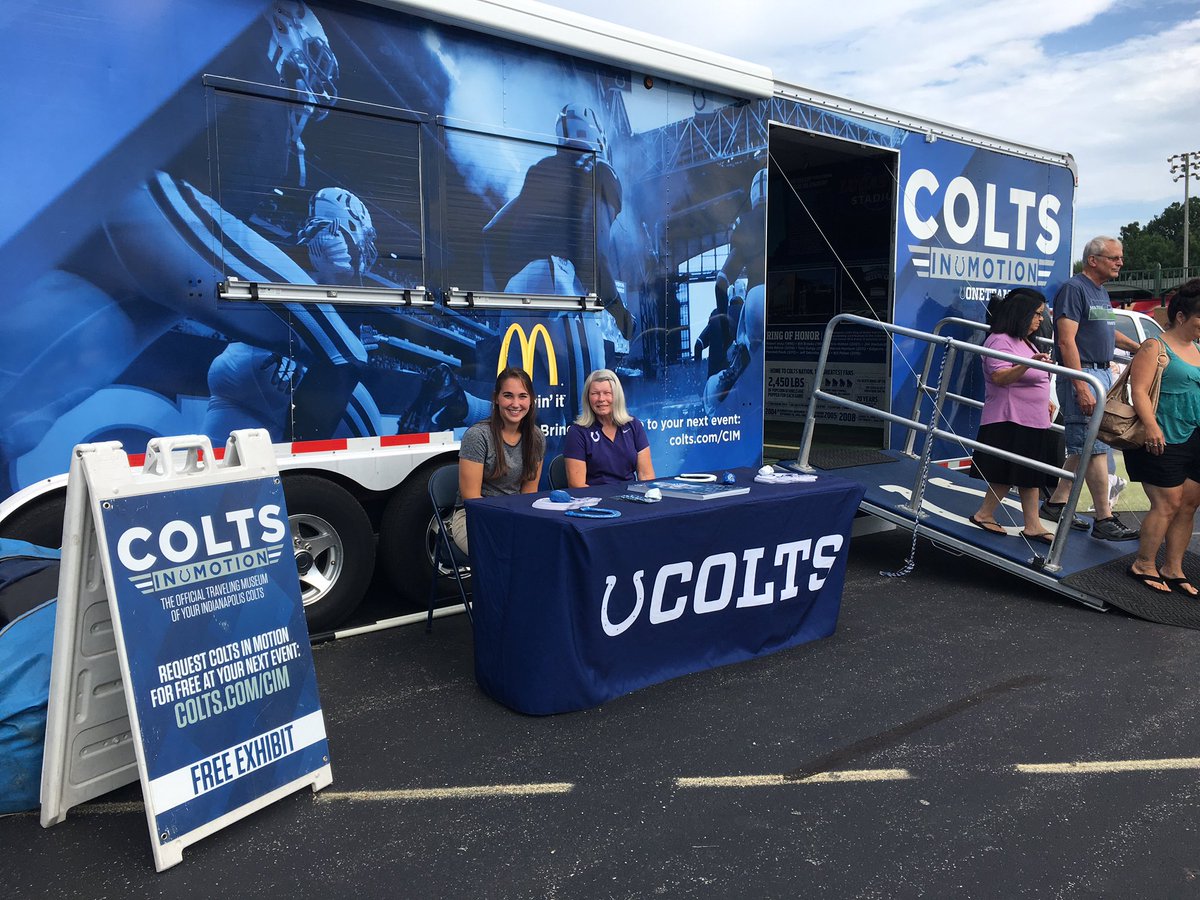 NancyDurham1's tweet photo. These gals did a great job in southeastern Indiana last night! Thanks for visiting South Ripley! #coltsinmotion https://t.co/1RD6E6McuA