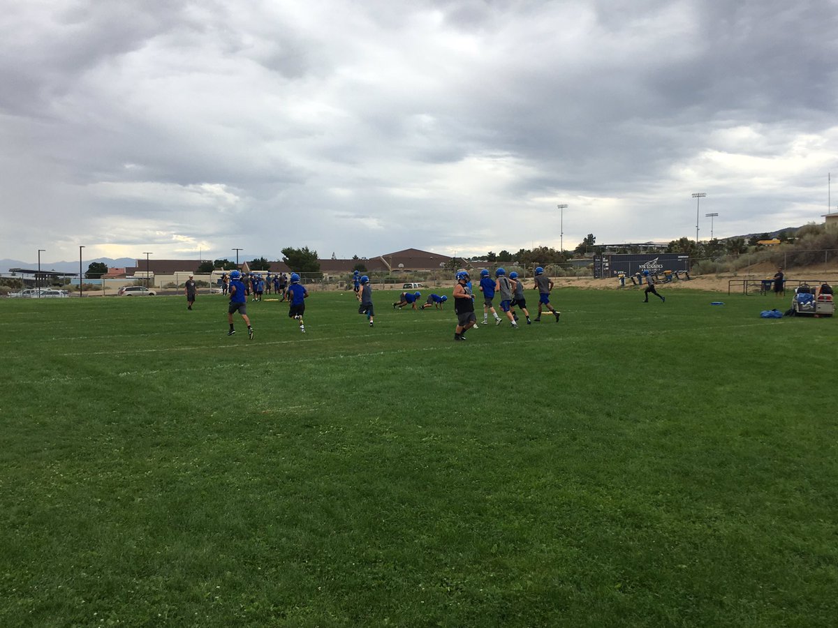 RHolmanSJUSD's tweet photo. The @Serrano_Nation freshmen football players are working hard, too. #firstyear #preparation #SHSDiamondbacks https://t.co/qHGF3zipbk