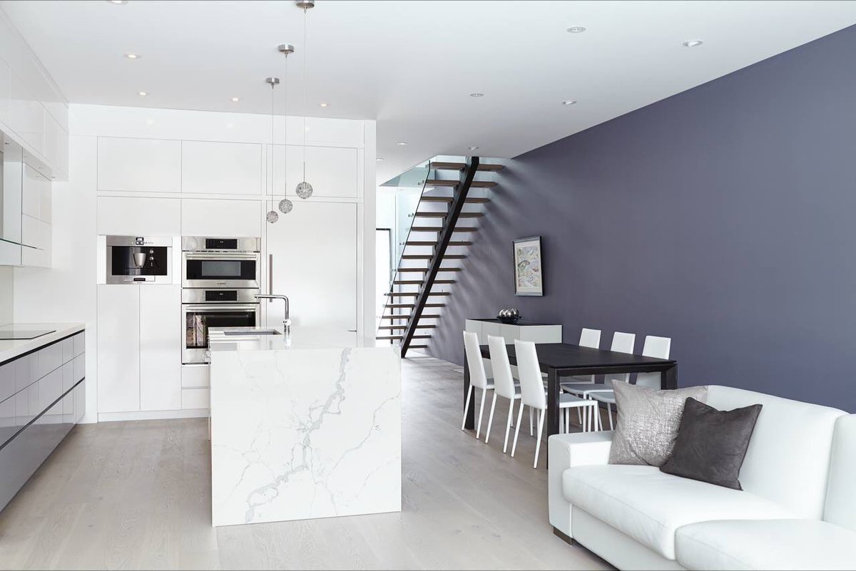 M2Contracting's tweet photo. We just can't get over this modern kitchen reno! #msquaredcontracting #kitchen #kitchendesign #kitchenrenovation #homereno #renovation https://t.co/HgxaaaoKCx