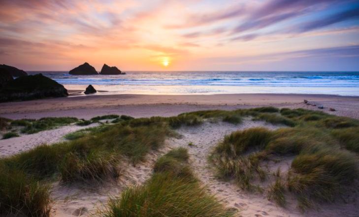 Cornwall has made it into the Top 26 things you need to see and do in Britain according to <a href="/lonelyplanet/">Lonely Planet</a> ow.ly/yPjf30e6EW5