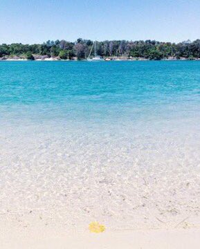 ButDansLaVie's tweet photo. J'ai besoin de vacances dans un endroit aussi paradisiaque 🌍🌊 https://t.co/53ajrzNvz3