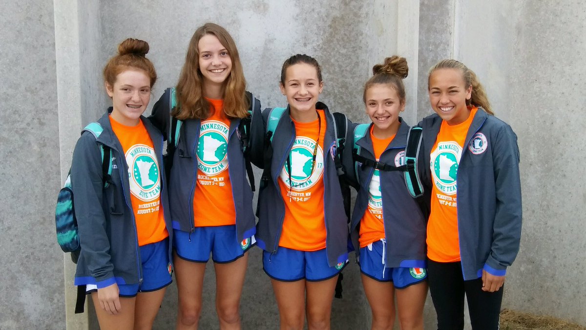 mntzswimclub's tweet photo. Good Luck Ladies! #MANTASatZONES https://t.co/pKos1r7l6m