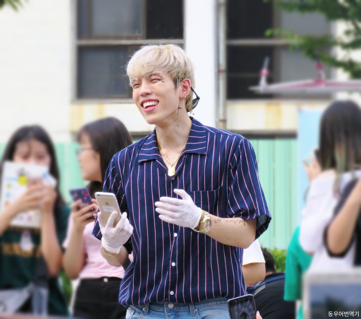 dongwoopics's tweet photo. 170802 #동우 © 동우어번역기 https://t.co/recRozC1Yo
