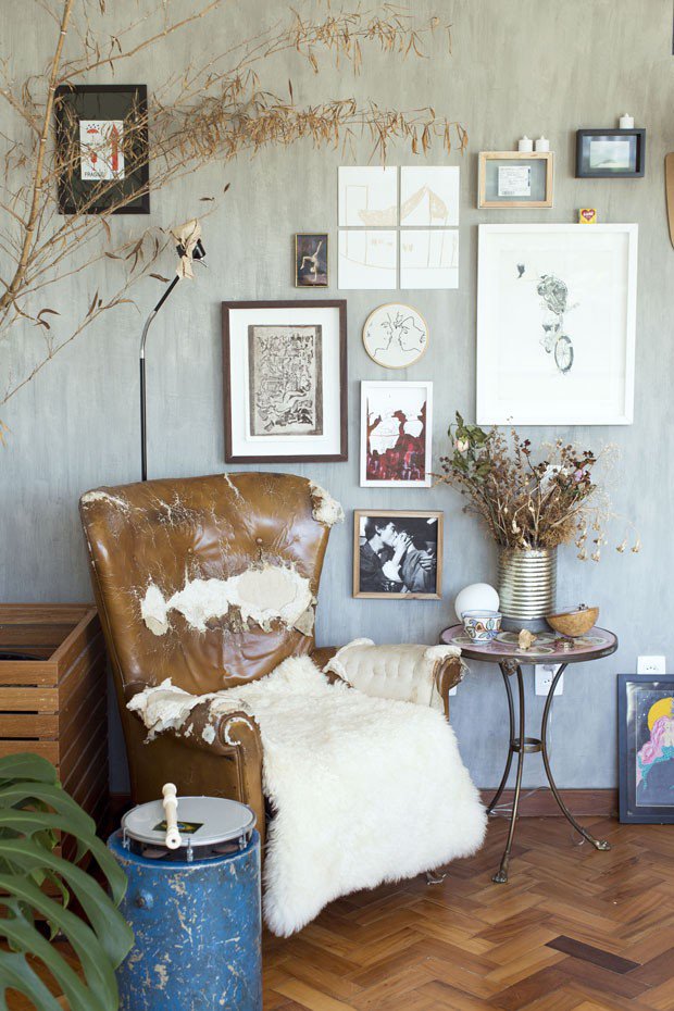 rodolpho's tweet image. deve ser maravilhoso ser tão rico ao ponto de aparecer na vogue porque sua casa tem buraco na parede e sofá furado e eles acham isso LEGAL