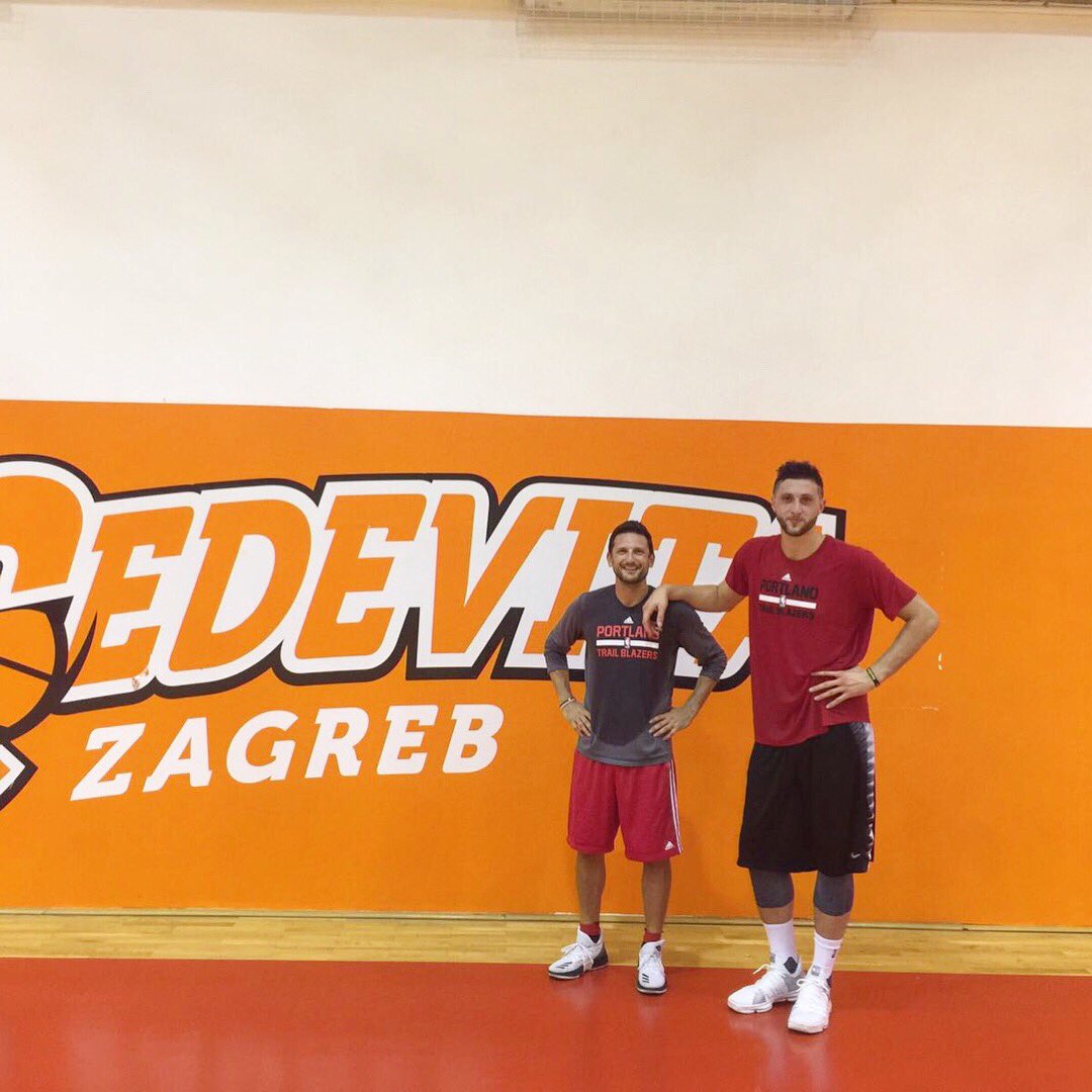 bosnianbeast27's tweet photo. Portland in the house 👊
We have some great days off work out. Also thanks to @kkcedevitazg #ripcity #beastfrom #wildwildeast #tibbets https://t.co/V2IPulgRQk