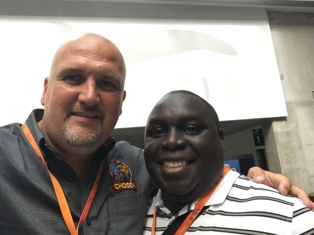 GerardoOudri's tweet photo. Veteran youth leader from London visited our booth. #AYC2017 @aucye https://t.co/7Jg0lAUwoN