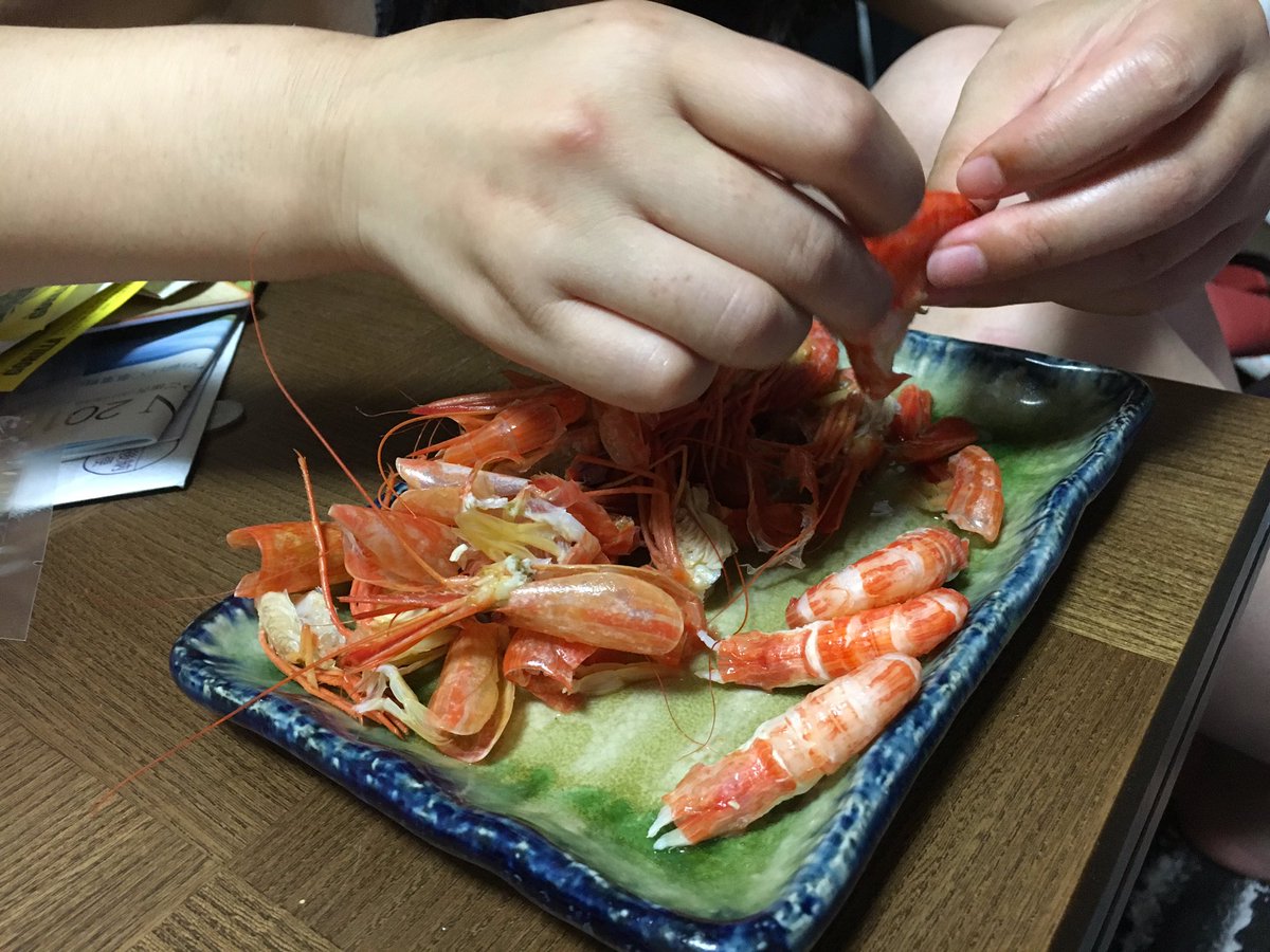 gakuya_nk's tweet photo. 一時帰宅してようやく食べれましたー!北海しまえび!!
半分残すつもりが全部喰ったーーっ
僕はひたすら食べる係でした。なんかすんませんっ!
さぁ、店戻って仕事再開です。
#北海しまえび #ようでん #youden https://t.co/advPJaYhaw