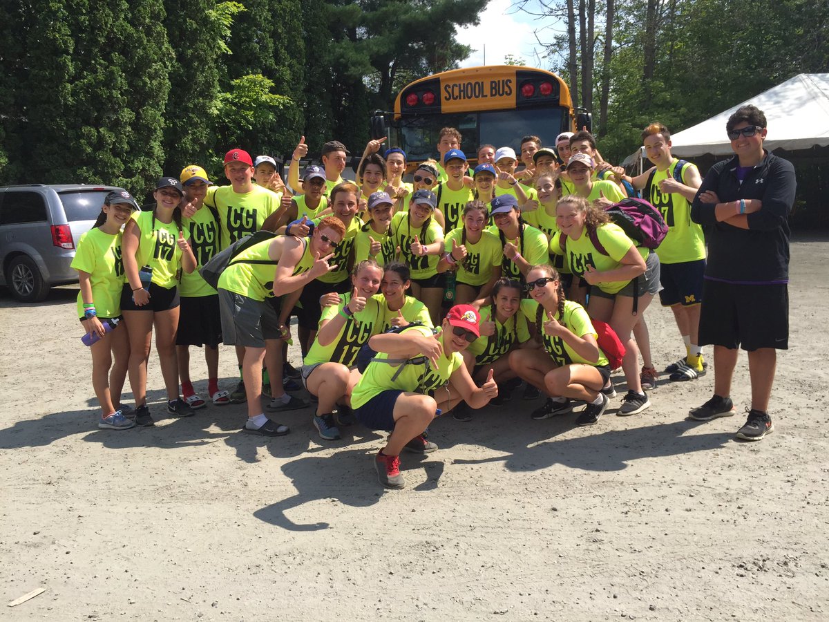 URJCampGeorge's tweet photo. The CITs are off to #intercamp at @Camp_New_Moon. Have fun everyone! https://t.co/isEQlAaM5f