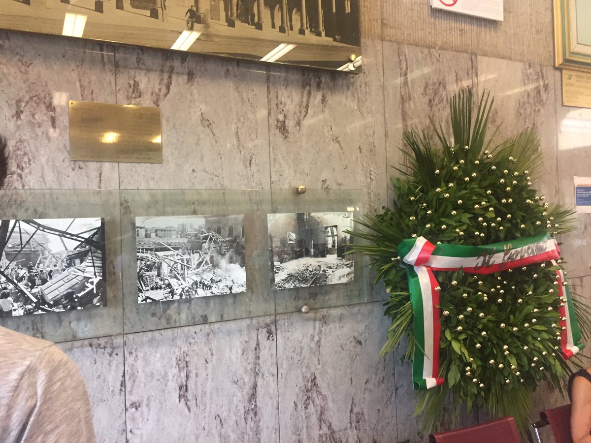d_castagno's tweet photo. Sala d'attesa della stazione centrale di #Bologna #2agosto1980 #2agosto #Bologna2agosto1980 https://t.co/IpvlvundOZ