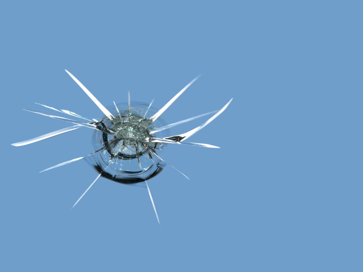 CollisionYXE's tweet photo. Learn about how immediate repair of rock chips can save you time and money down the line. #yxe #windshieldrepair https://t.co/gapiehp2Nl