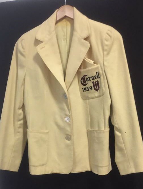 AuctionTBS's tweet photo. Tired of hearing about Julio crushing it at the party every weekend?Pick up this vintage blazer from our upcoming auction and shade no more. https://t.co/QmylpeGs8J