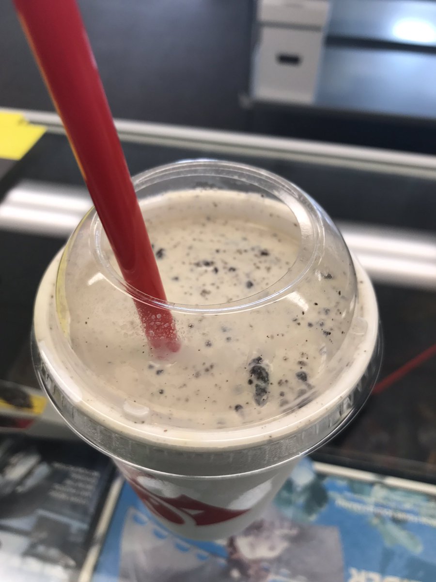 LucasHarbolt's tweet photo. Just in case anyone was wondering where the guys @ComicPlunder stand. #makemineamilkshake https://t.co/ZjueDP8HGY