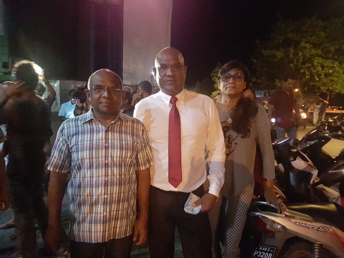 abdulla_shahid's tweet photo. Final summons for the day! Hon MP Hussain Areef at the Police. We will never bow to President Yameen's attempts to intimidate! @husainaryf https://t.co/PWlYtm7anm