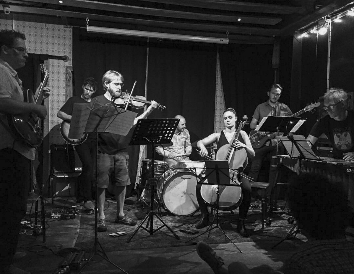 performing songs from 'ambit' at <a href="/ThreesBrewing/">Threes Brewing</a> last night, special guest matt moran on vibraphone! ++ album: cuneiformrecords.bandcamp.com/album/ambit