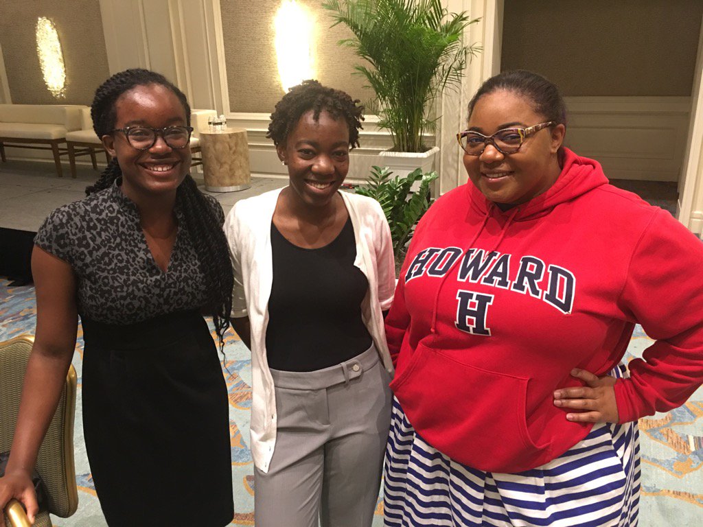 _NAFEO's tweet photo. @_NAFEO interns hard at work at #PPSLDI @Bee_Positivee @thequeenni__ We❤️You! #TheVoiceForBlacksInHigherEd https://t.co/HpJjVA9cxb