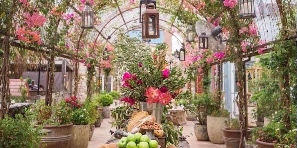 StyleWe's tweet photo. The Top 10 #Australia Destinations that are killing it on Instagram! @nomadsworld #travel https://t.co/aQG6LOBrf9 https://t.co/Kq0baH0ylq