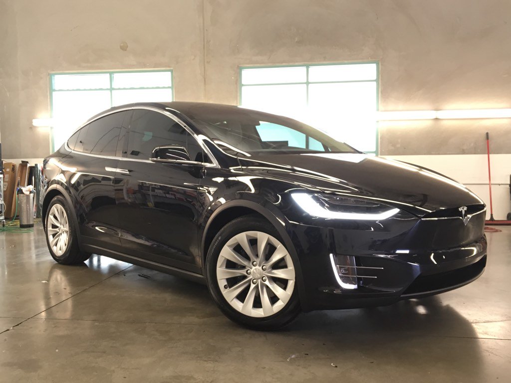shanestint's tweet photo. Only the best for a Model X. We added Dub IR 35% around the whole vehicle. #ModelX #Tesla #shanestint  #dubirtint https://t.co/HryKoVpE3b